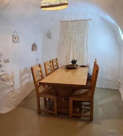 Cuevas Coloraos - La Residencia